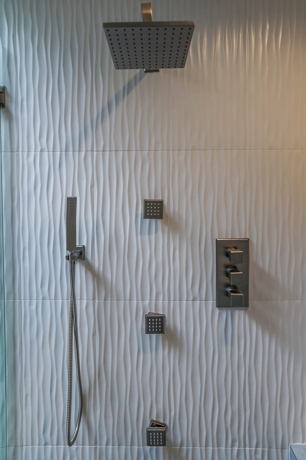 Bathroom Suite - Primary and Two Baths &mdash; photo 29