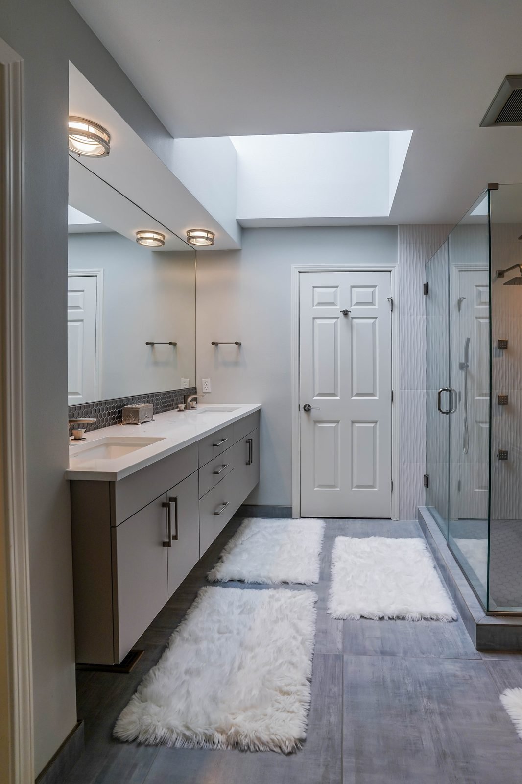 Bathroom Suite - Primary and Two Baths &mdash; photo 10