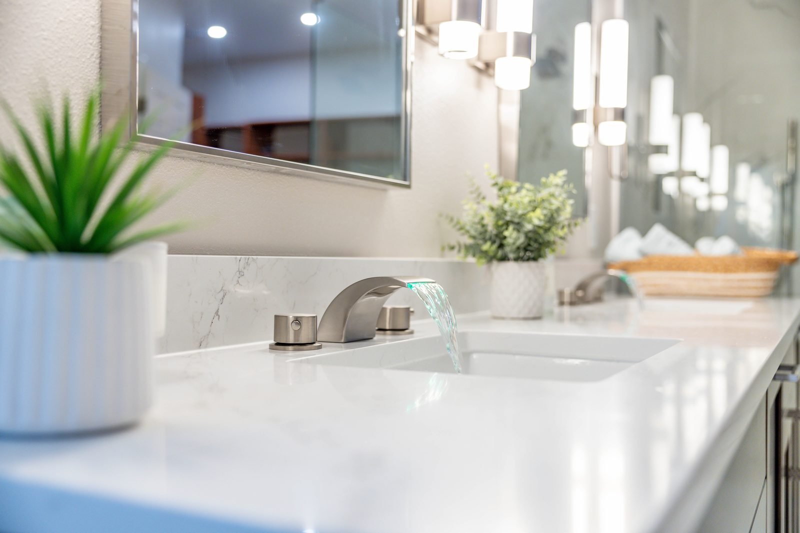 Primary Bath - Marble and Glass &mdash; photo 17