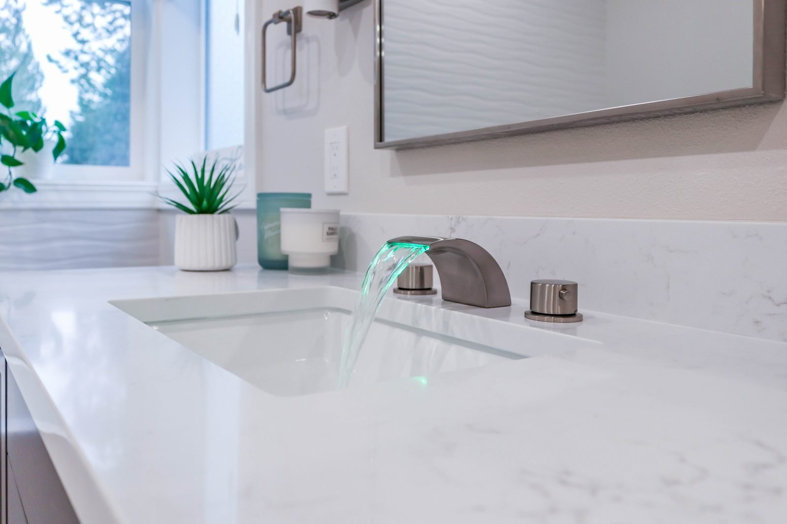 Primary Bath - Marble and Glass &mdash; photo 19
