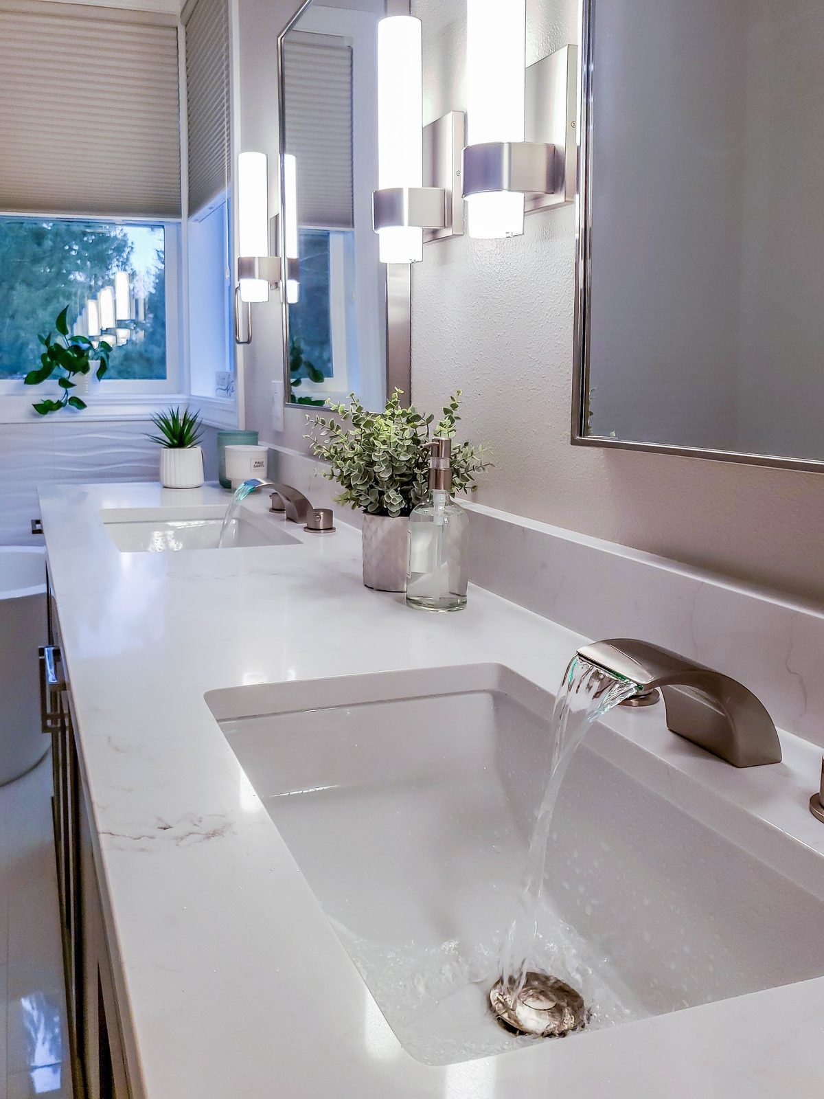 Primary Bath - Marble and Glass &mdash; photo 16