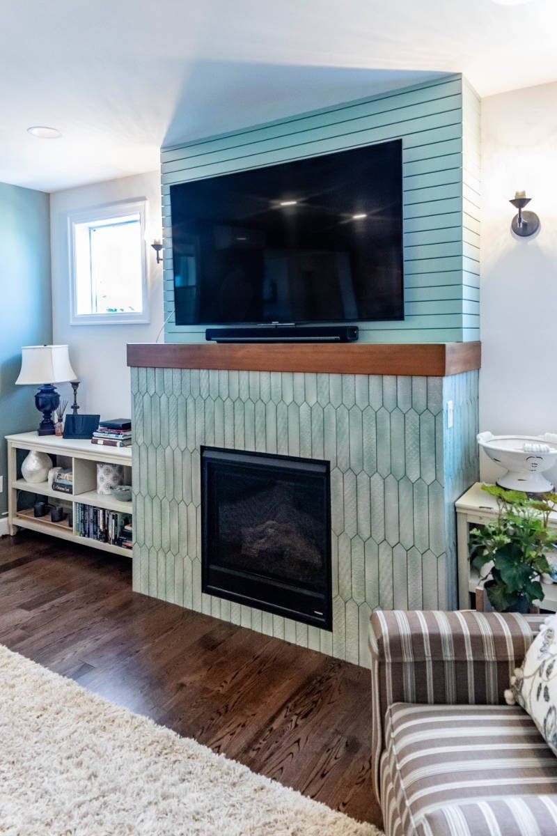 Kitchen, Fireplace and Interiors &mdash; photo 18