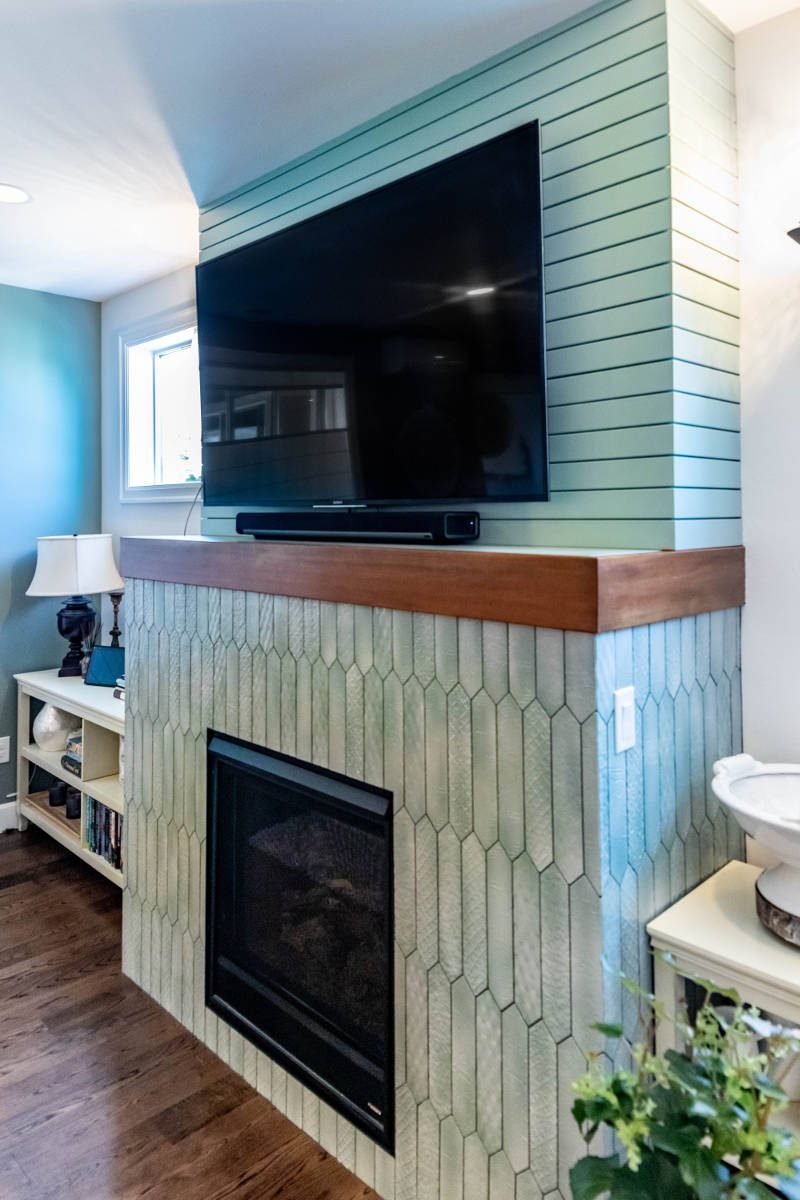 Kitchen, Fireplace and Interiors &mdash; photo 19